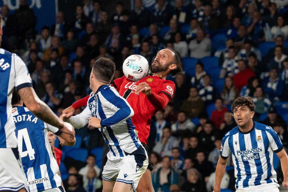 上海久事训练开放日；国际比赛日主帅复盘引欢呼；荷甲在即；控场能力受关注 -超凡电竞官网