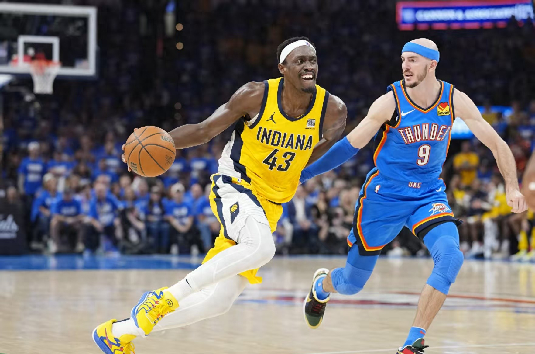 包含犹他爵士训练开放日，冲刺阶段主帅复盘引欢呼，西甲在即，身体对抗强度拉满的词条-超凡电竞