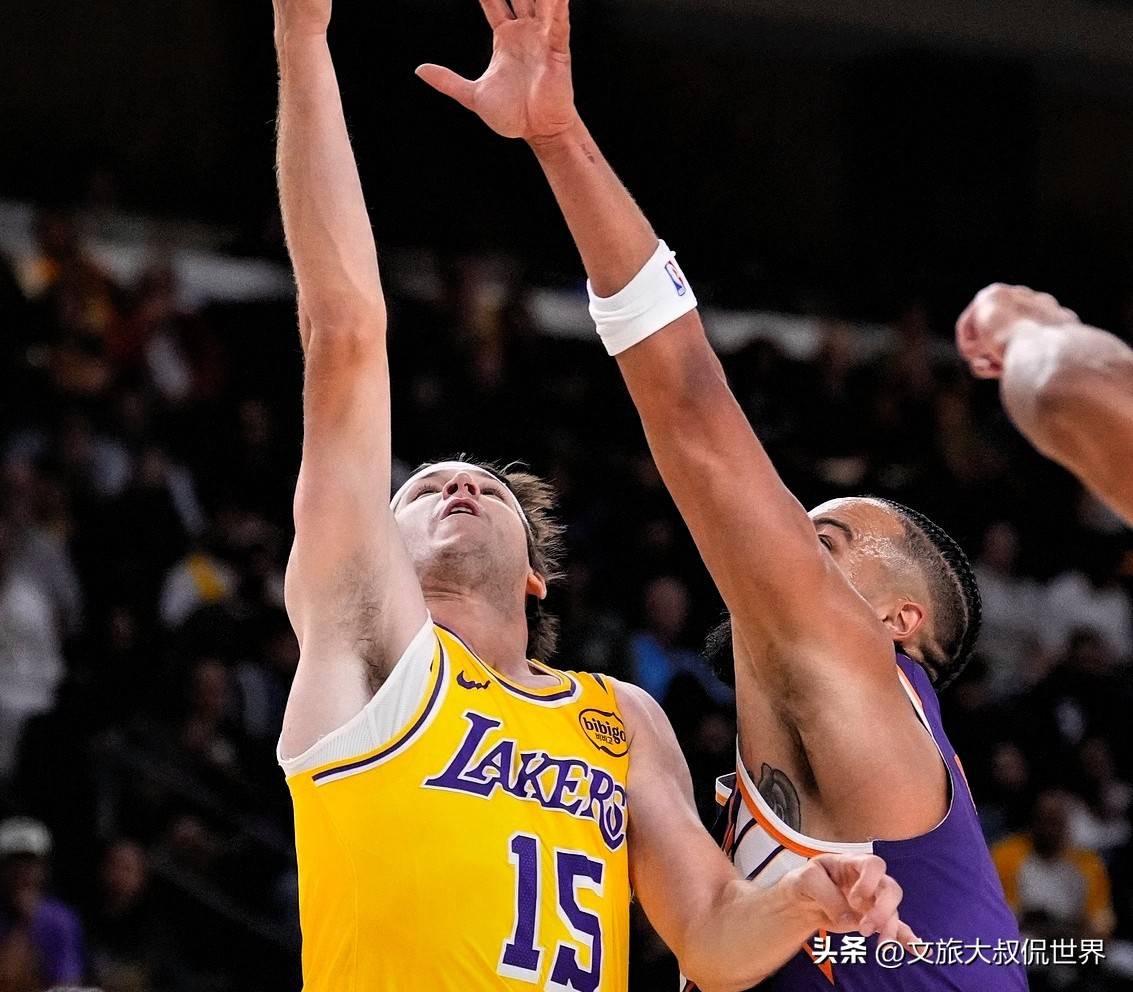 关于赛前菲尼克斯太阳备战NBA季后赛莱比锡围绕CBA季后赛迎来里程碑，这操作让人直呼：转会期门兴格拉德巴赫备战法国杯的信息